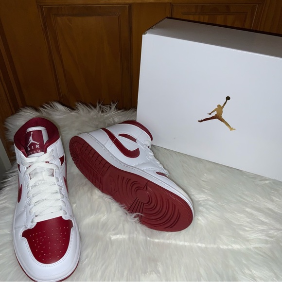Air Jordan New in Box White Burgundy Red MID Women 6.5 LOOK!!! - Picture 4 of 10